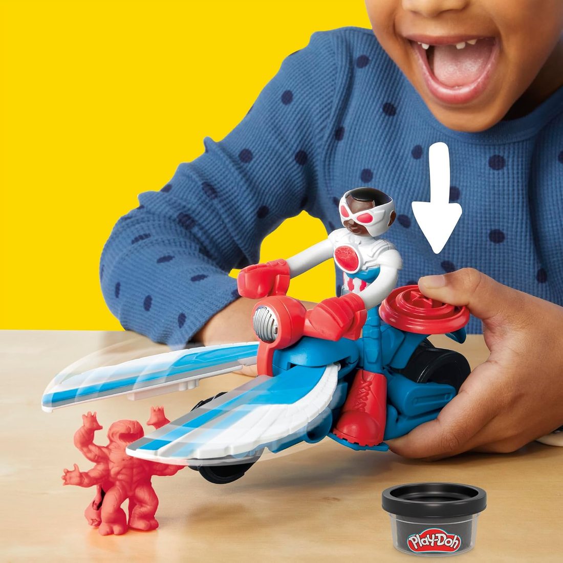 Play-Doh Marvel Captain America Moto-Slicer Playset, view 5