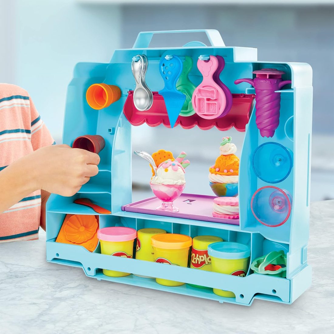 Play-Doh Kitchen Creations Ice Cream Truck Playset, view 6