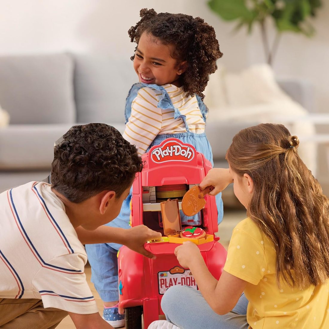Play-Doh Pizza Delivery Scooter Ride-On Playset, view 6